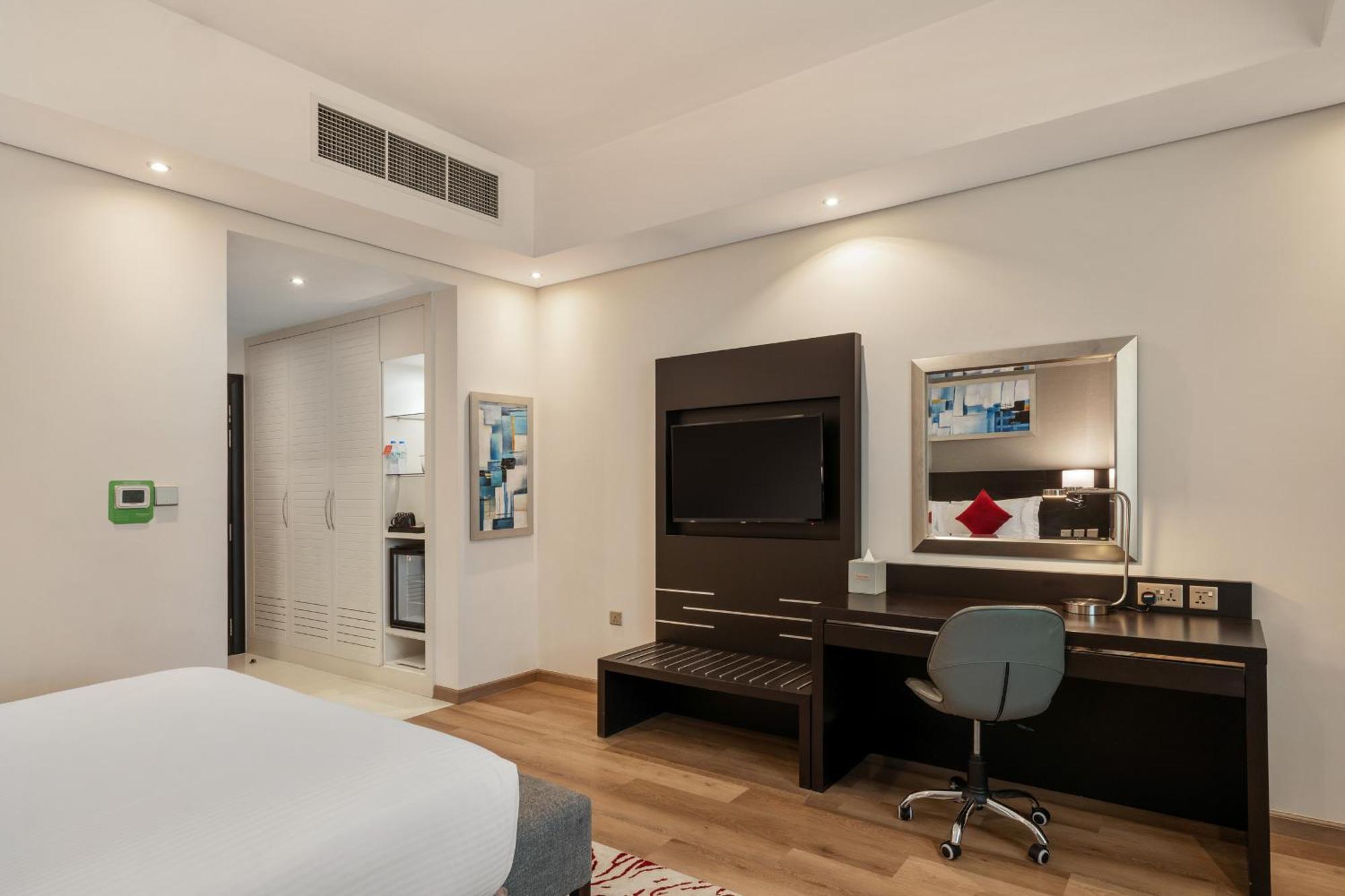 Ramada By Wyndham Barsha Heights 4* Dubai