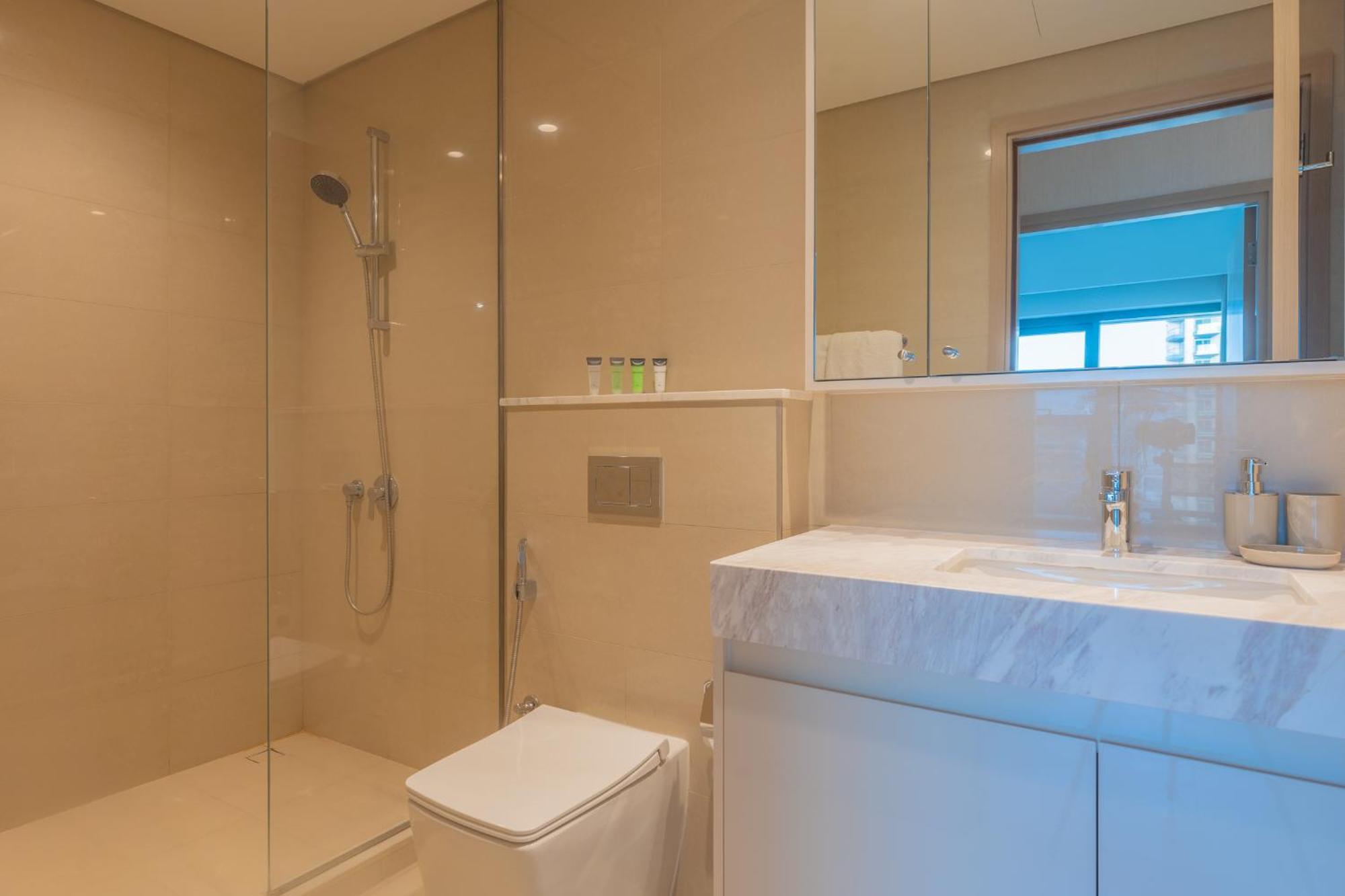 Bellavista Burj Royal: Downtown Apartment