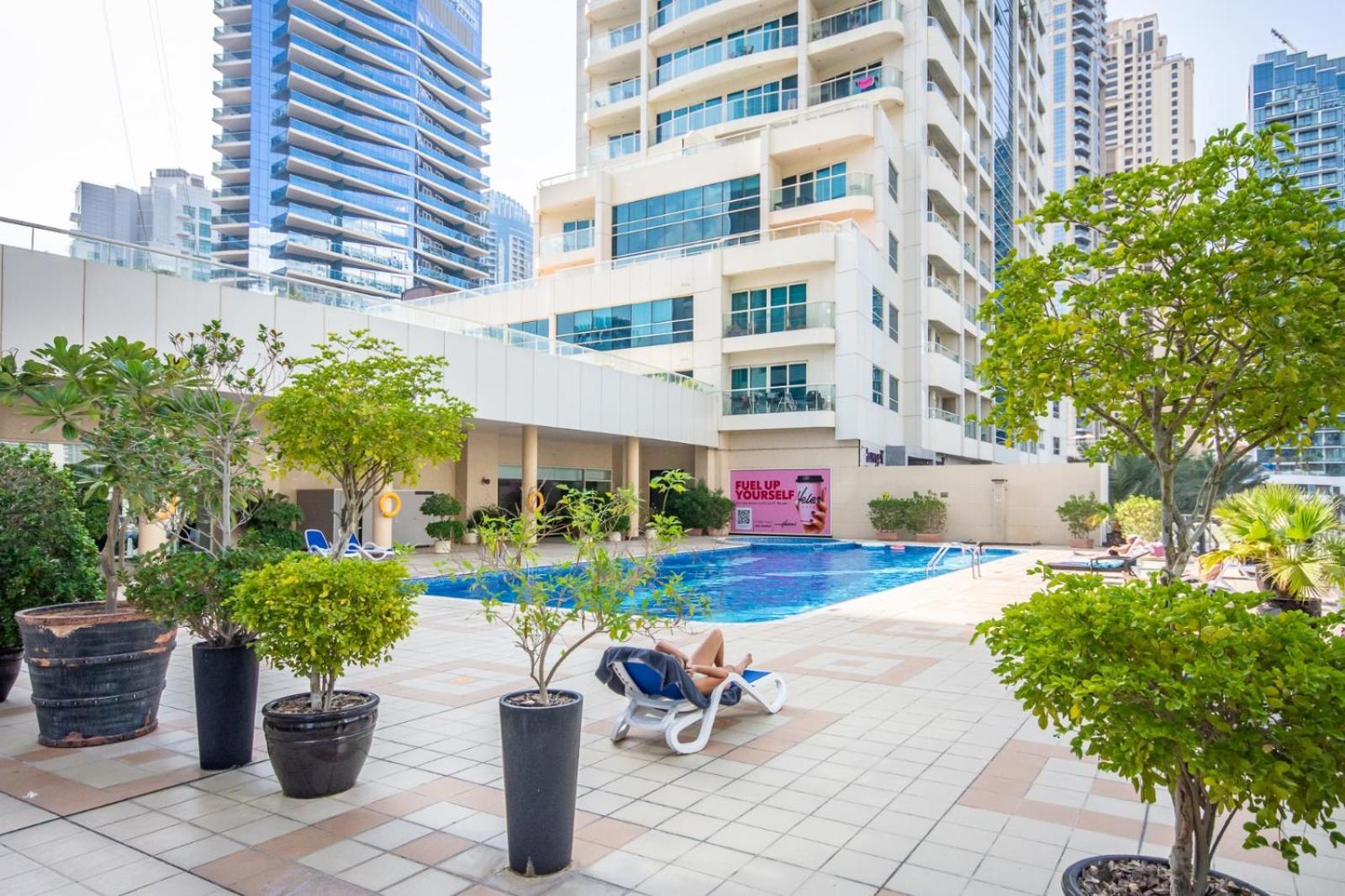 Lux Spectacular Marina View *
