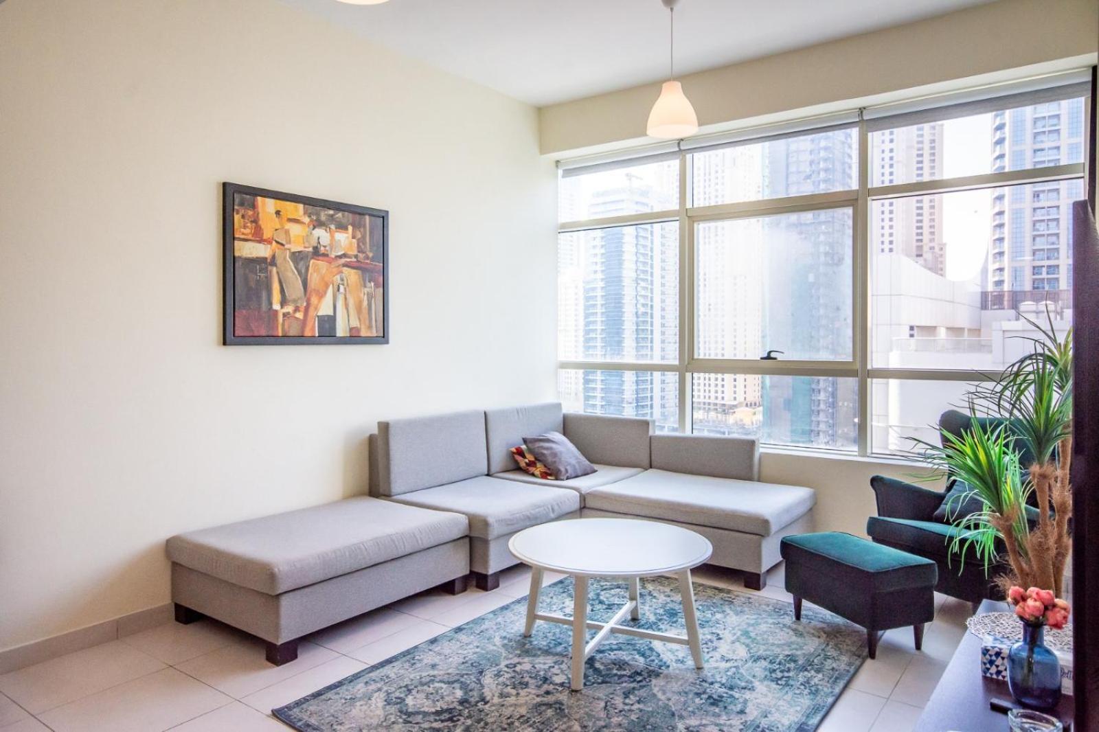Apartment New!! Marina View - Recently Renovated Dubai