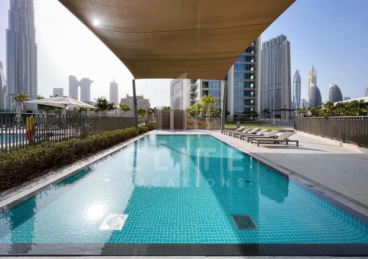 Apartment Mall Connected 2 Bed Full Burj Khalifa Views