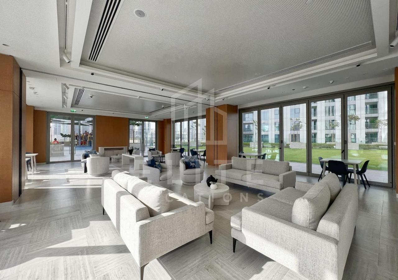 Mall Connected 2 Bed Full Burj Khalifa Views Dubai