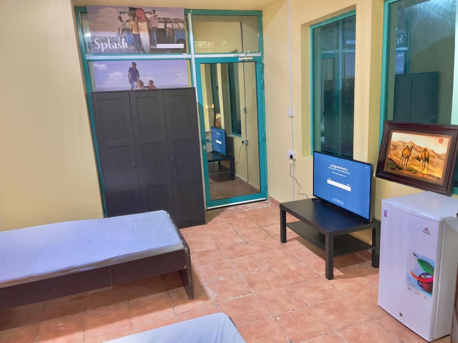Big For ' Girls ' Only At Dubai, Marina Homestay Dubai