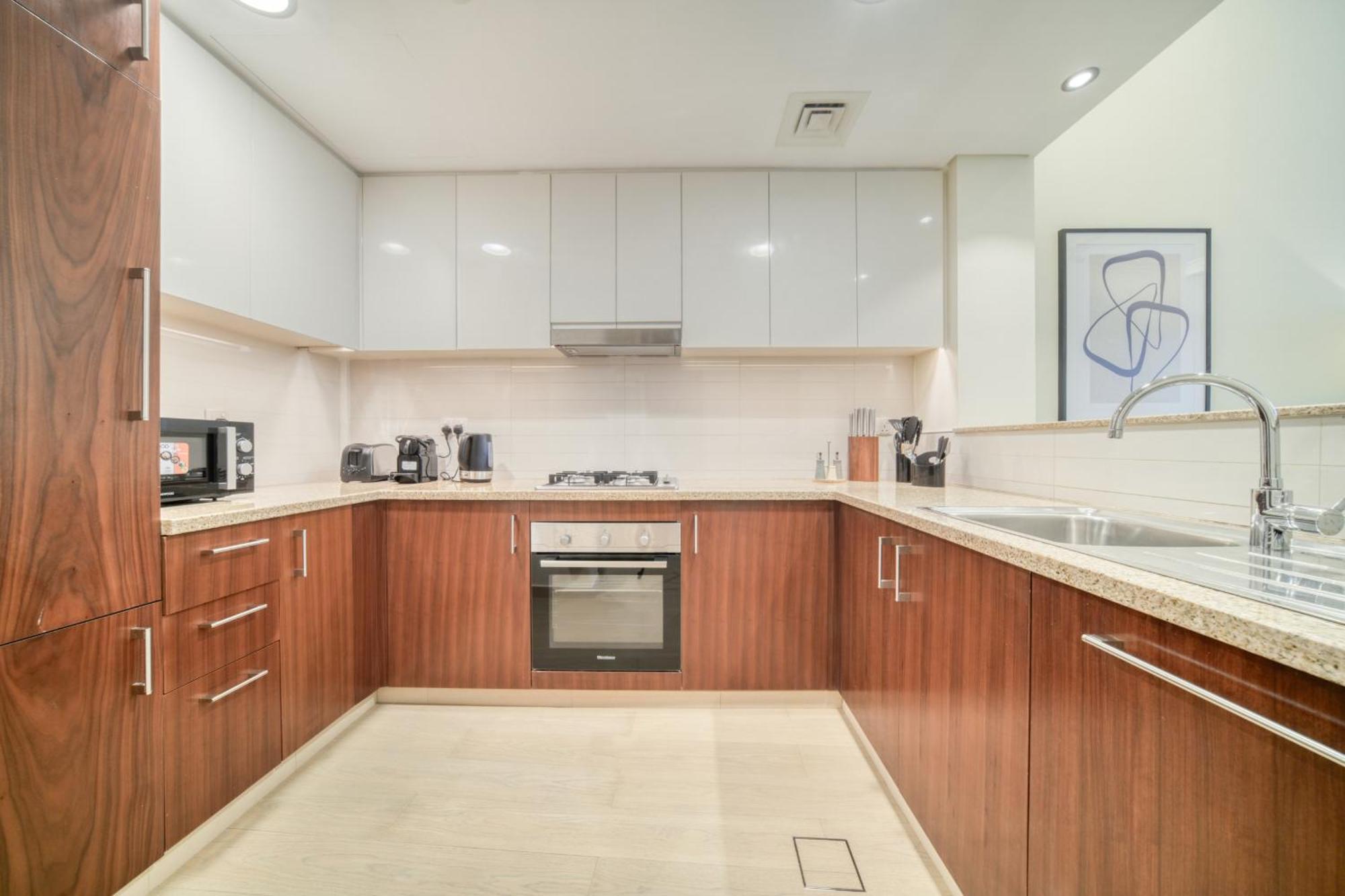 Burj Vista, Downtown - Burj Khalifa View - Mint Apartment Dubai