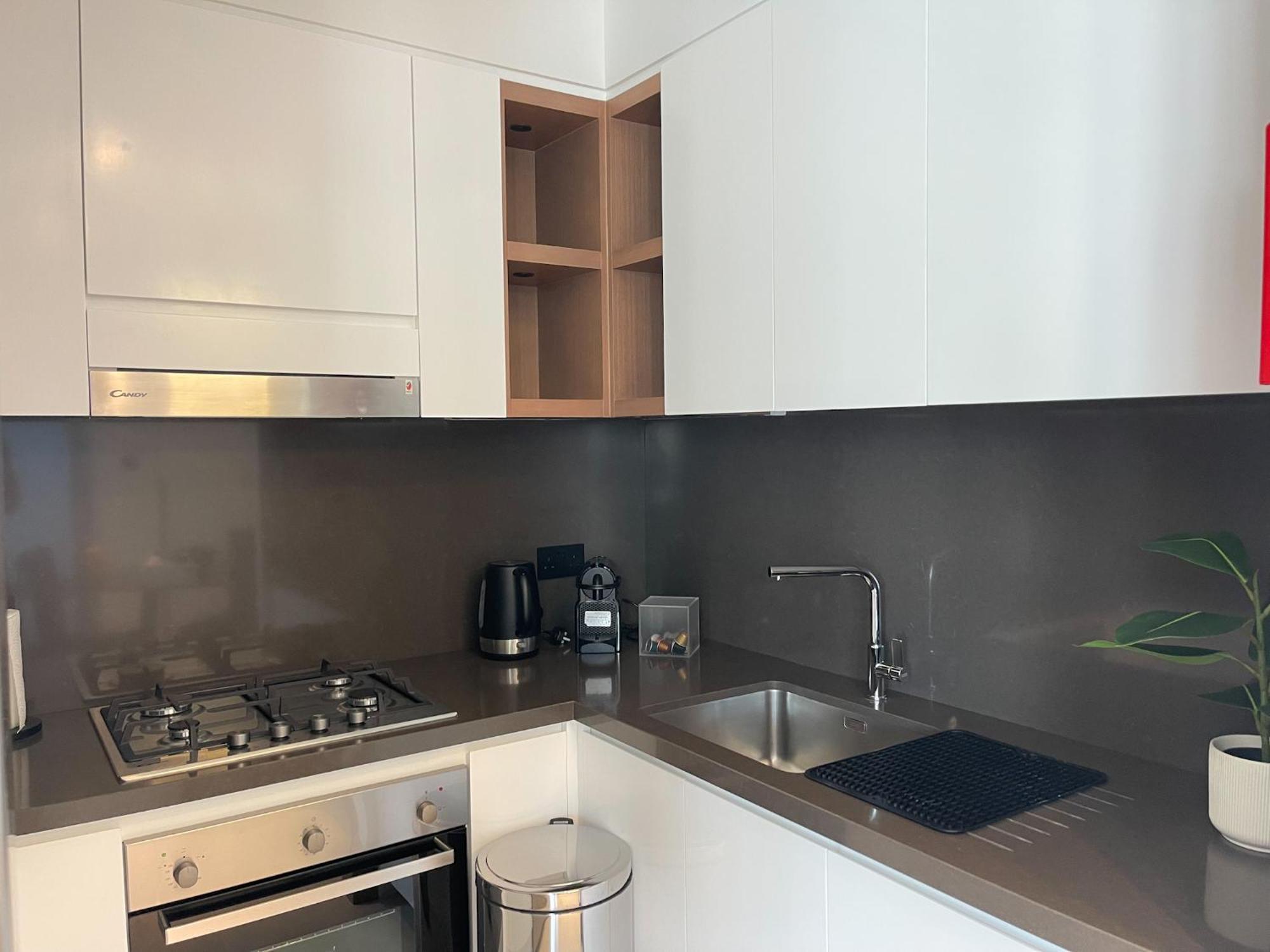 Luxury Living At Vida Marina & Yacht Club Apartment *
