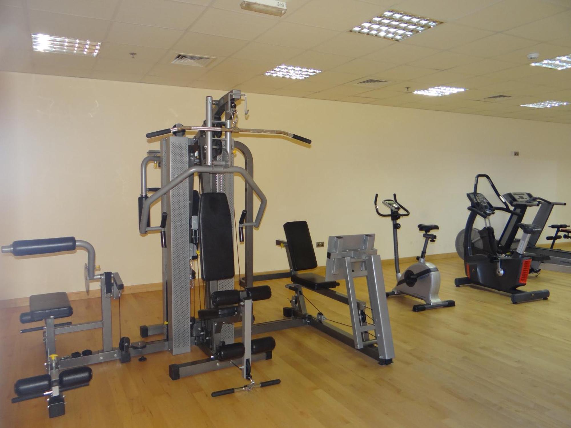 Apartment Spacious Jvc Apartment: Family-friendly With Pool & Wellness Amenities *