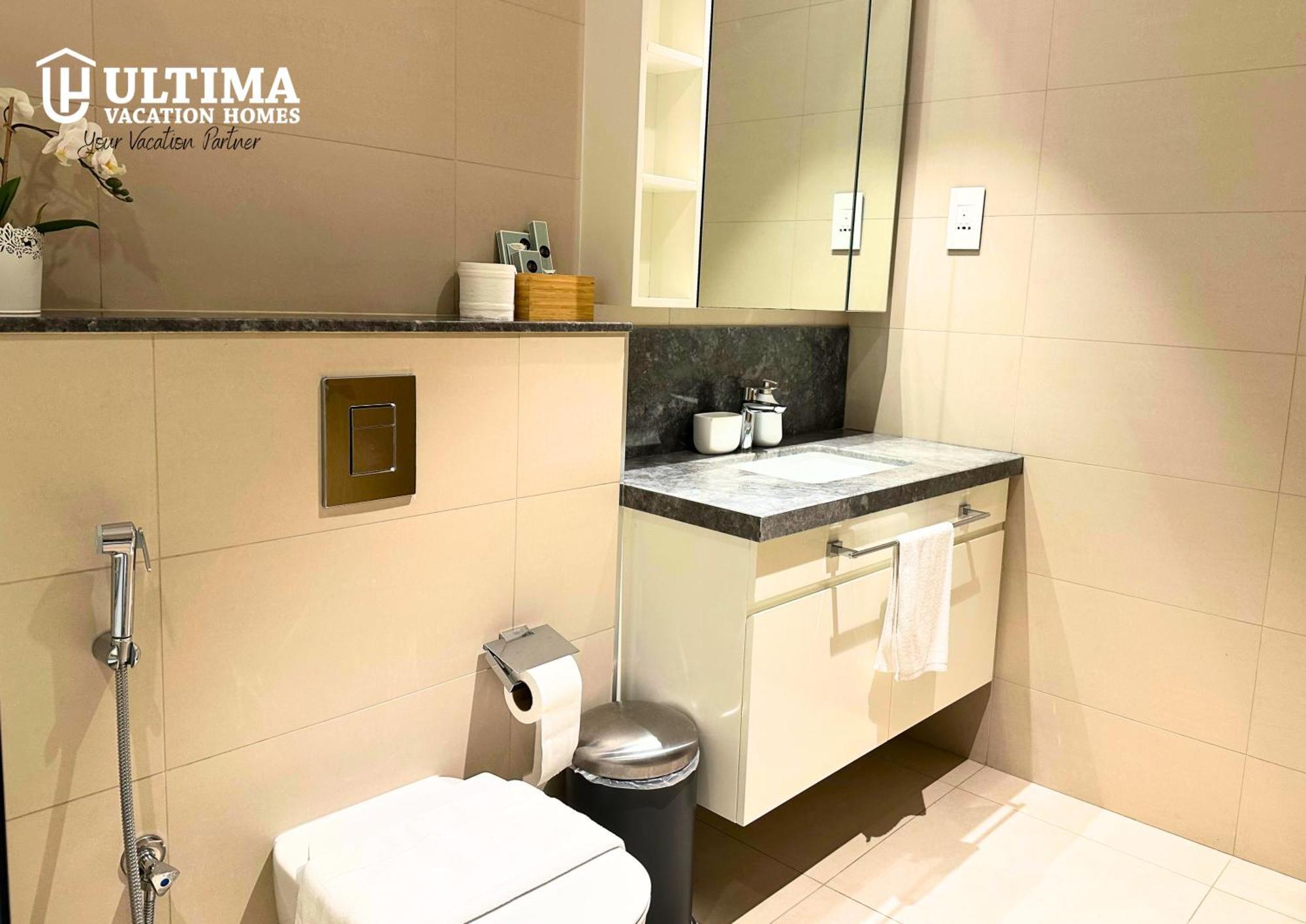 Elegant With Direct Access To Mall * Dubai