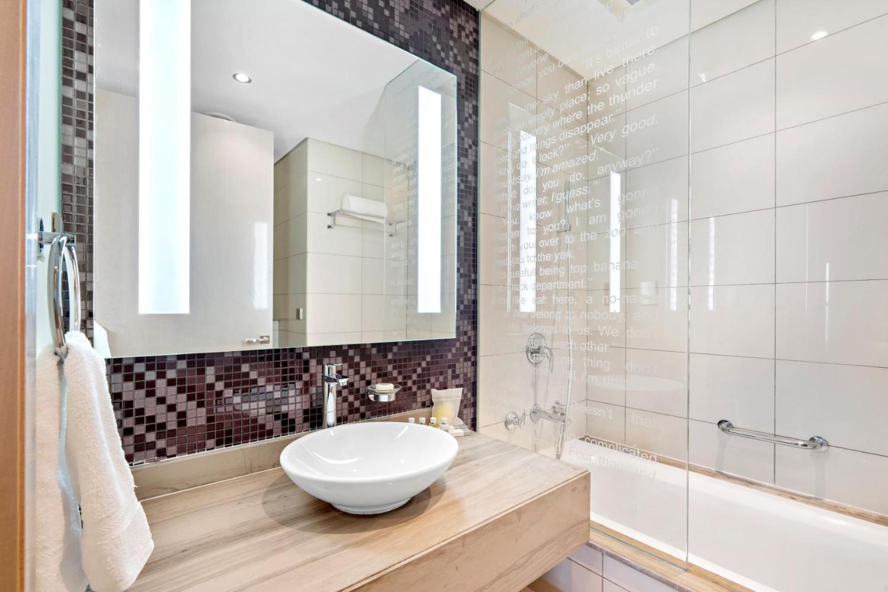 Apartment Aliving- Luxury 2br In Paramount Business Bay Damac Towers 6106