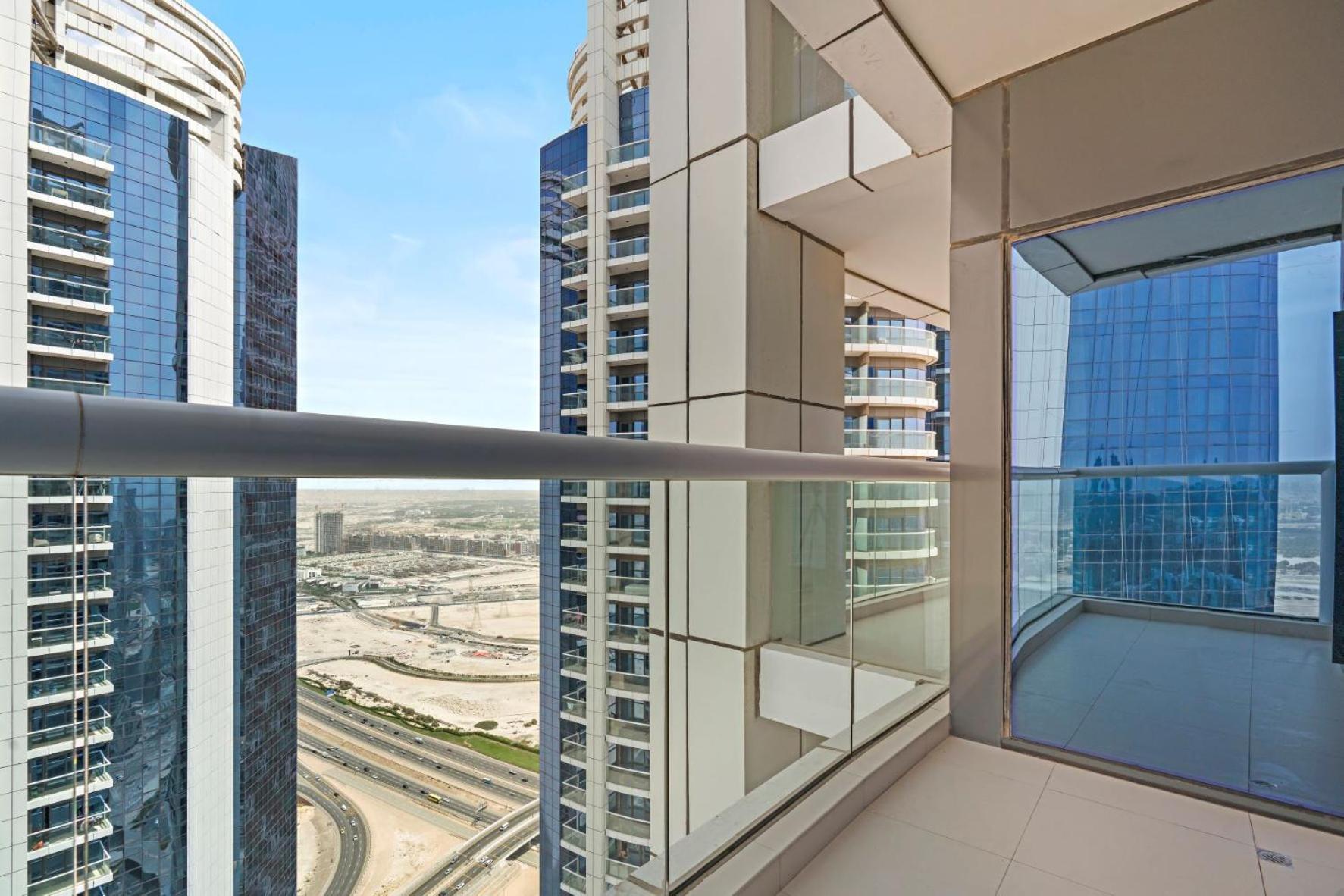Apartment Aliving- Luxury 2br In Paramount Business Bay Damac Towers 6106 Dubai