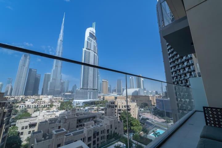 Vogue Downtown - Burj Royale - Spectacular Burj Khalifa & Mall View Apartment Dubai