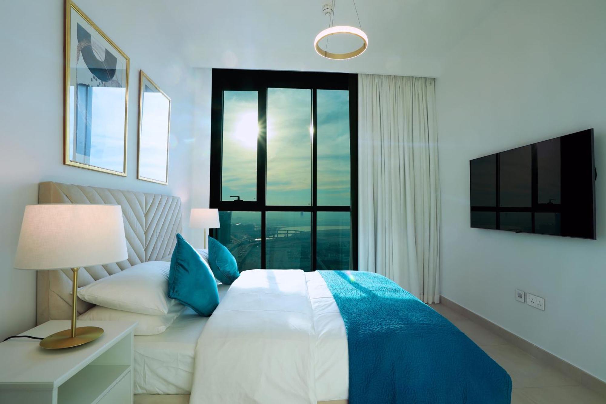 Apartment Elegant With Direct Access To Mall *