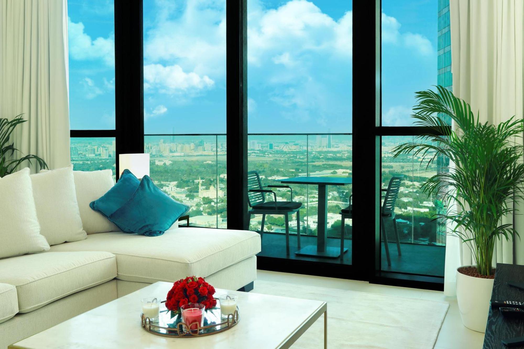 Elegant With Direct Access To Mall * Dubai
