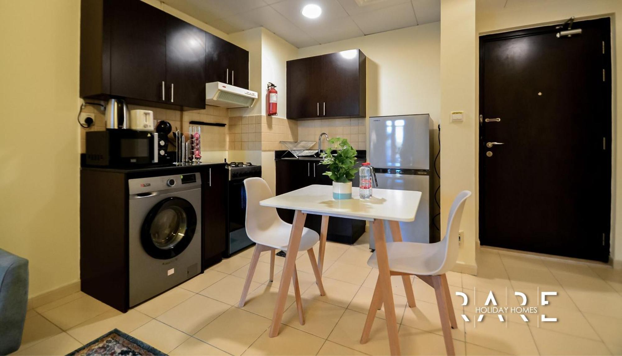 Rare - Modern Style - Close To V - Serene Community - Summer 2 - R229 - Jvc Apartment *