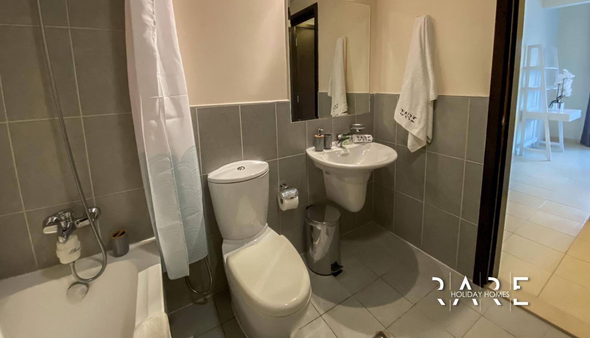 Rare - Modern Style - Close To V - Serene Community - Summer 2 - R229 - Jvc * Dubai