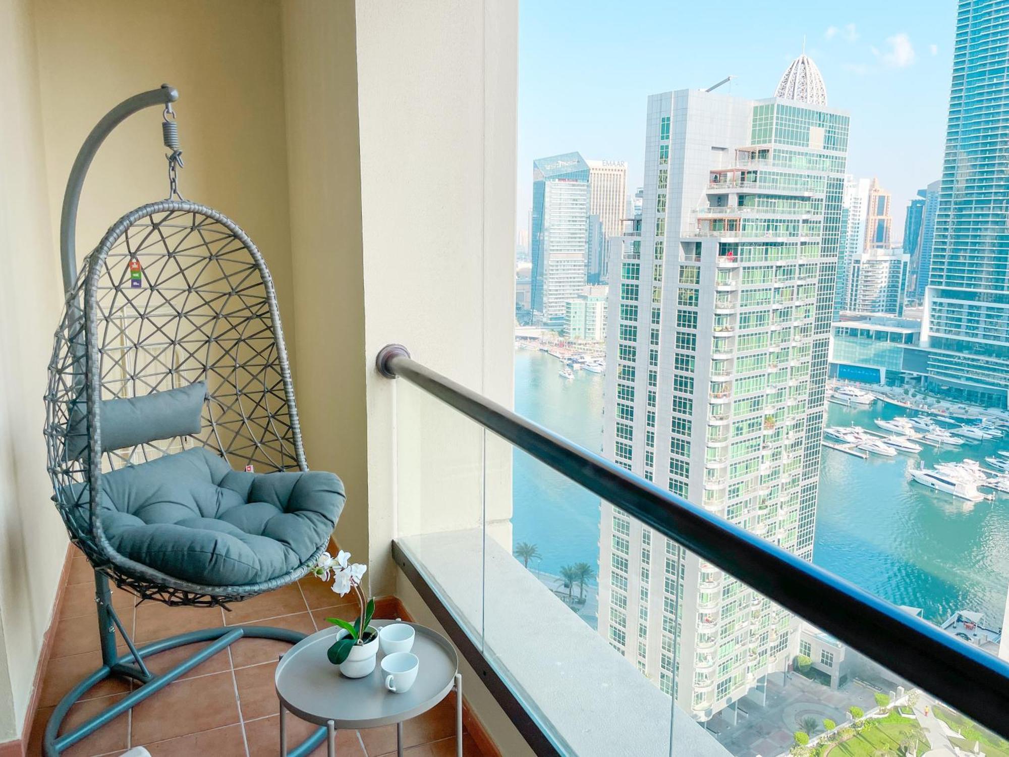 Shams Front Jbr By Happy Season