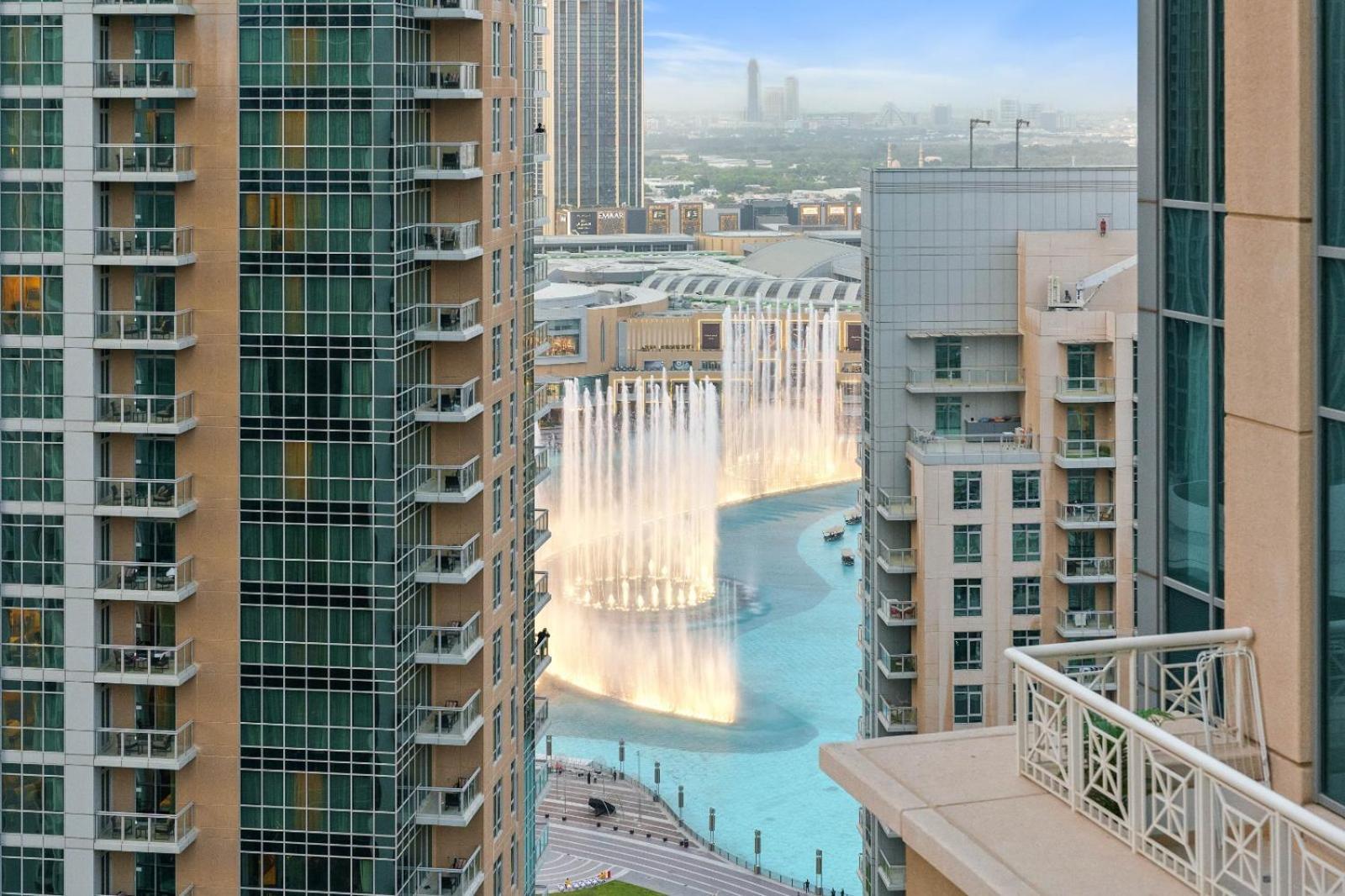 Luxury Burj Khalifa & Fountain View Apt Downtown Apartment *