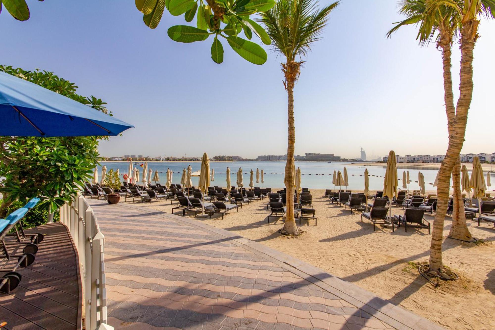 Apartment Bespoke Homes - Palm Jumeirah- 1 Bedroom Sea View With Pool & Access, Al Haseer *