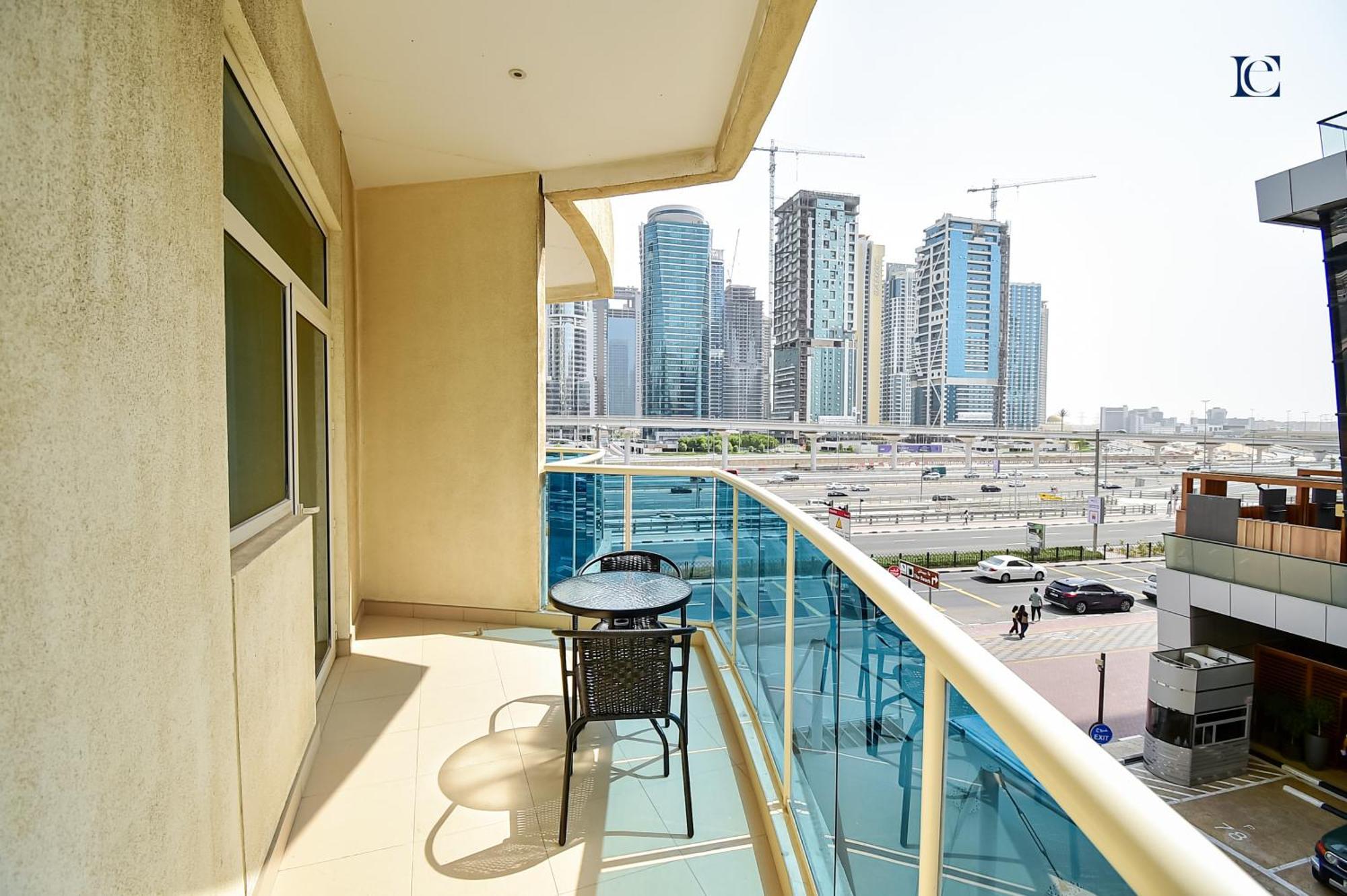 Luxury Escapes - Budget With Balcony, Yacht Bay Marina Apartment