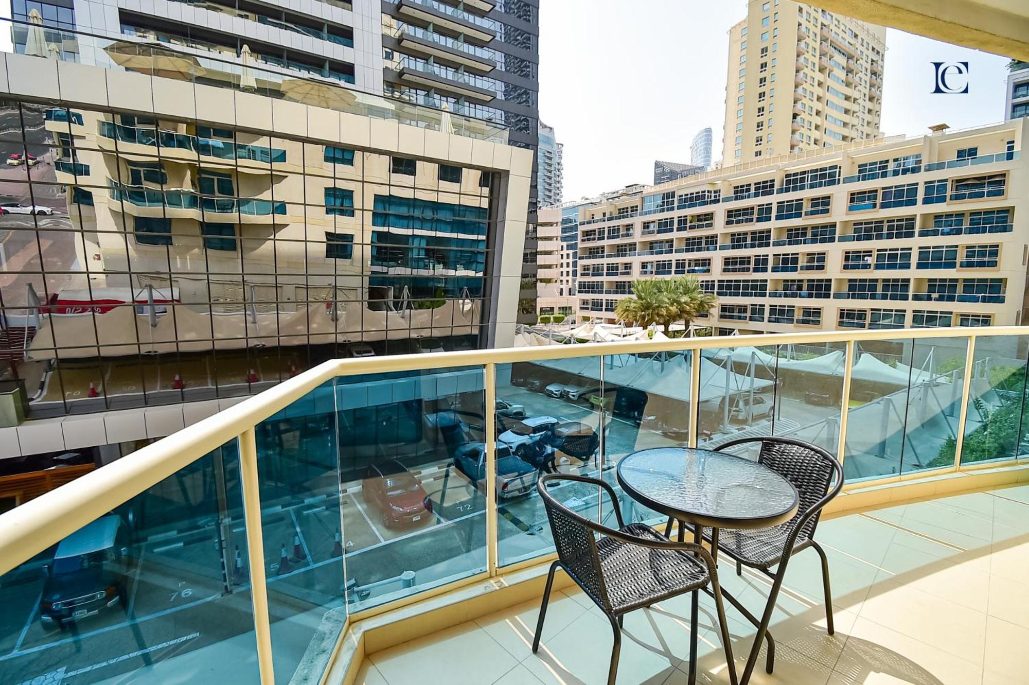 Luxury Escapes - Budget With Balcony, Yacht Bay Marina Apartment