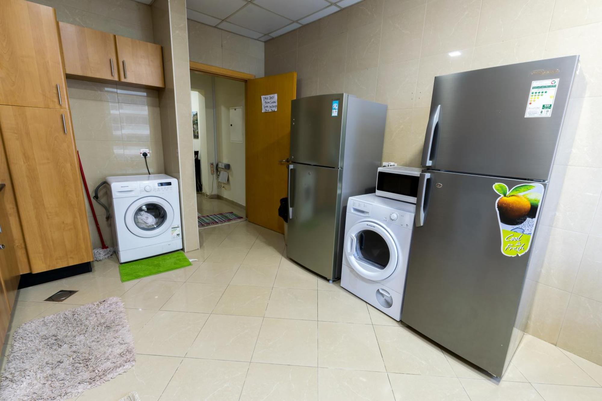 Homestay Big For ' Girls ' Only At Dubai, Marina *