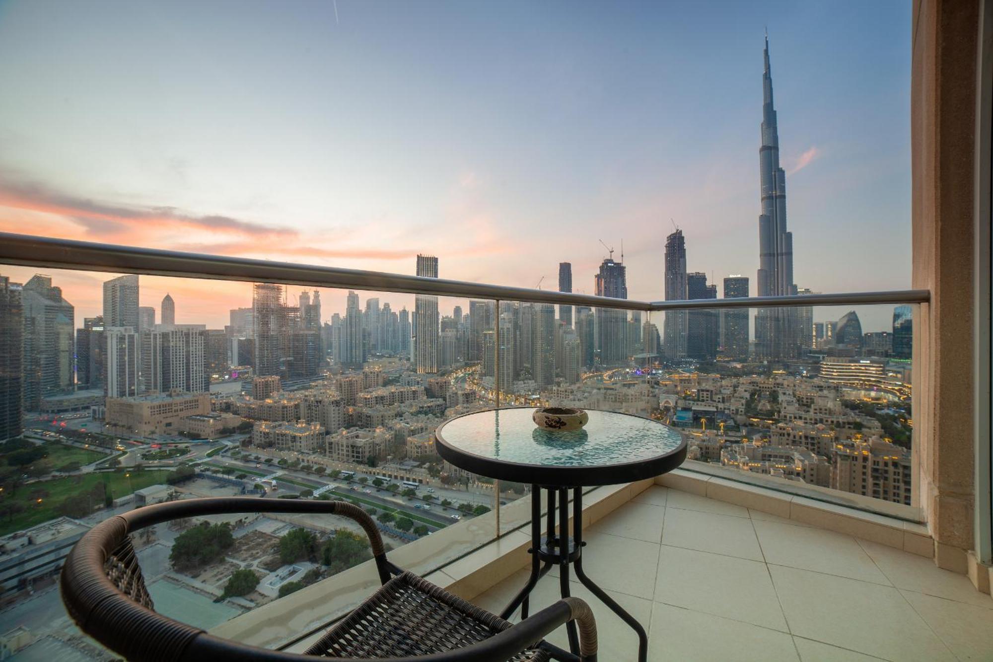 Apartment Upgraded With Stunning Burj Khalifa View *