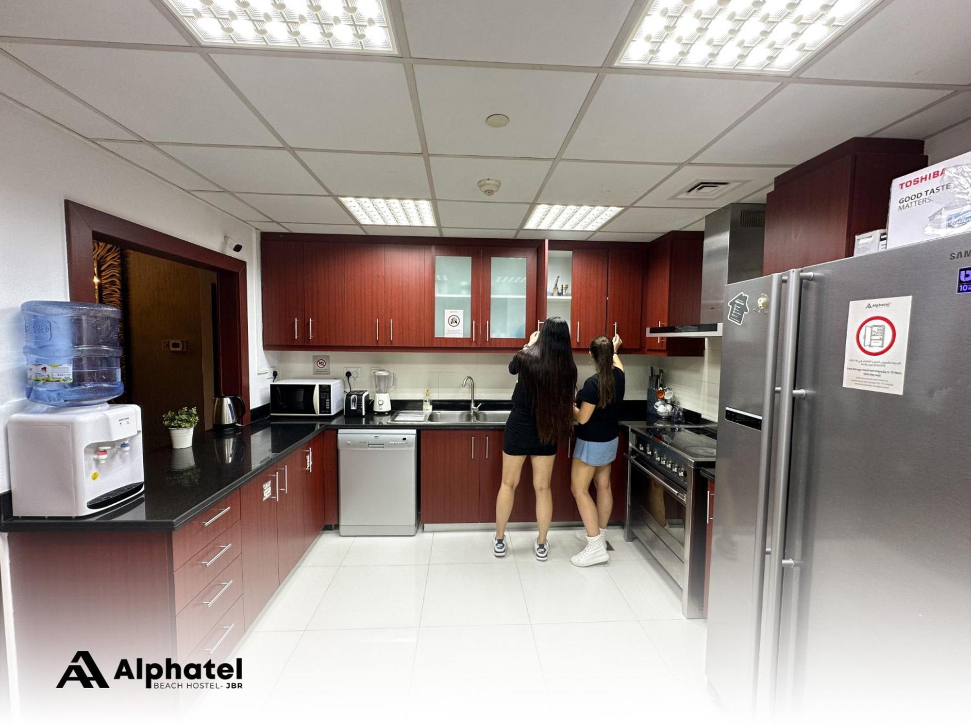Hostel Alphatel Beach Jbr Dubai