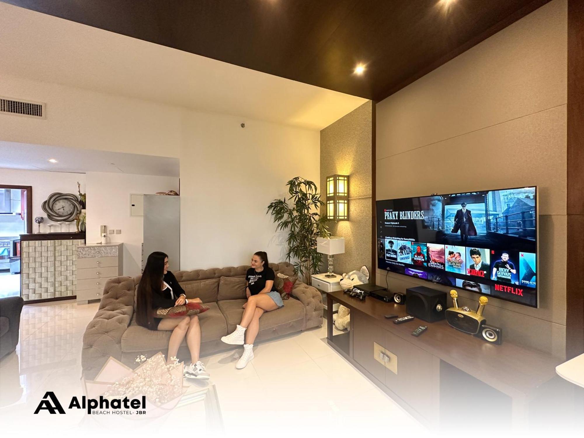 Alphatel Beach Jbr Hostel *