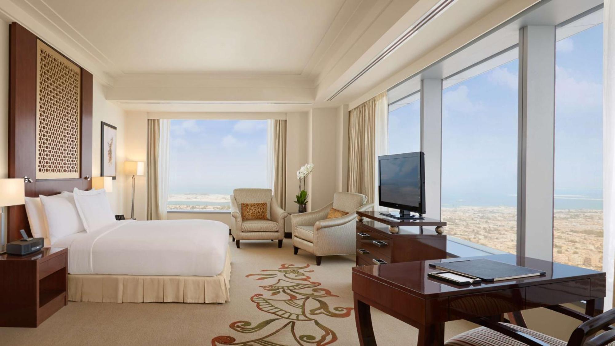 Conrad 5*