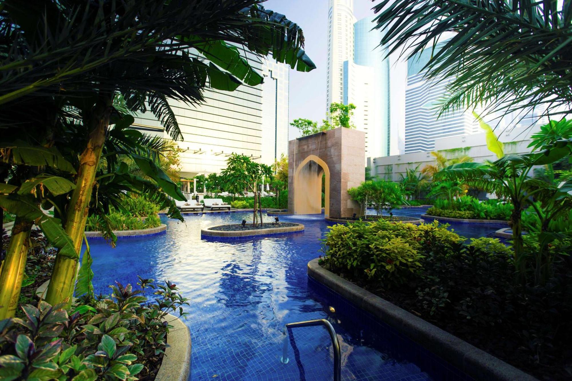Conrad Hotel 5*
