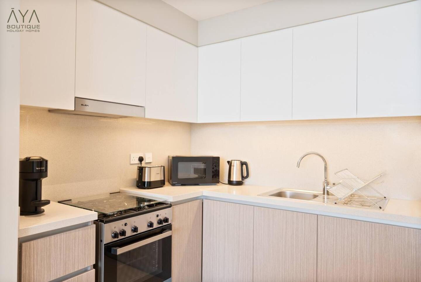 Apartment Elegant Luxury With Stunning Views In Creek Harbour *