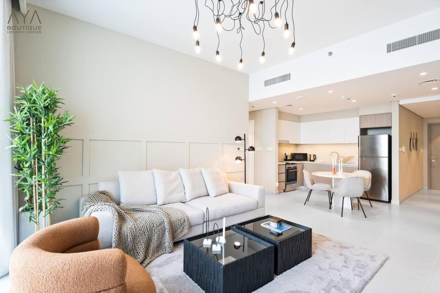 Apartment Elegant Luxury With Stunning Views In Creek Harbour *