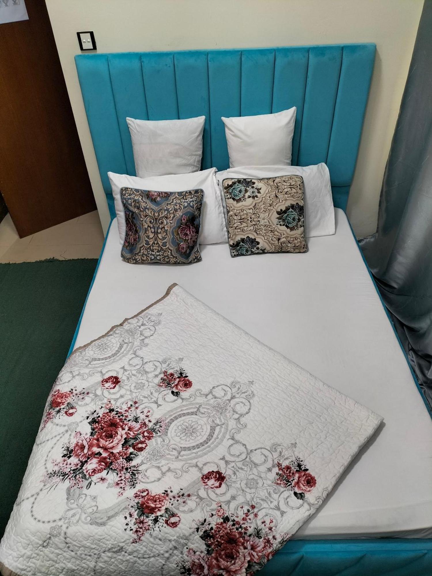 Bedspace, And Accomodation Al Nahda 2 *