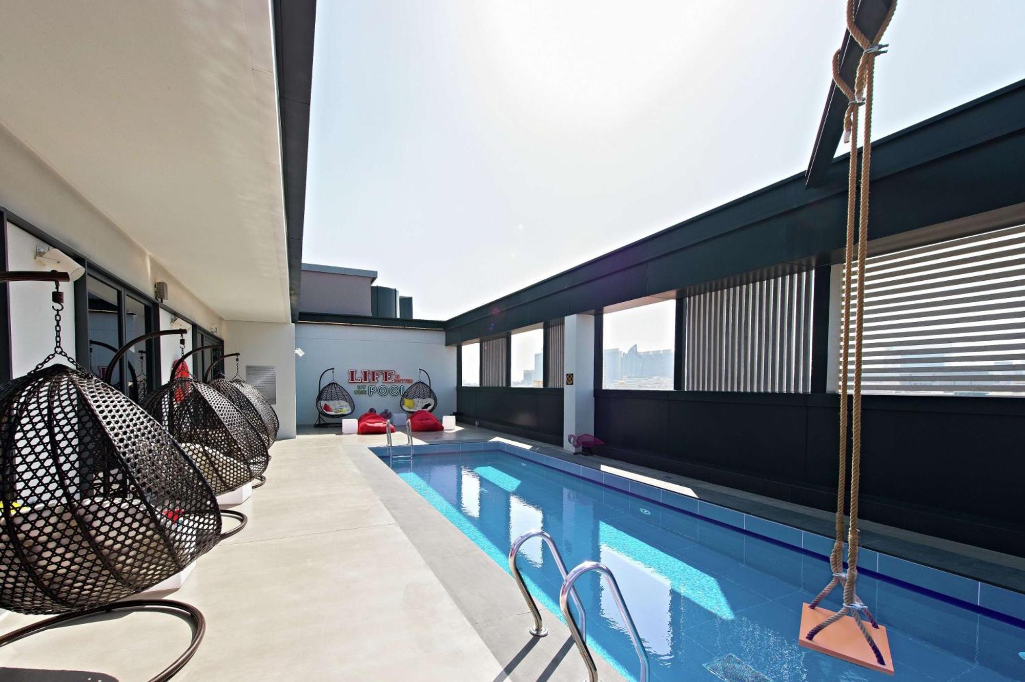 Hotel Hampton By Hilton Al Seef