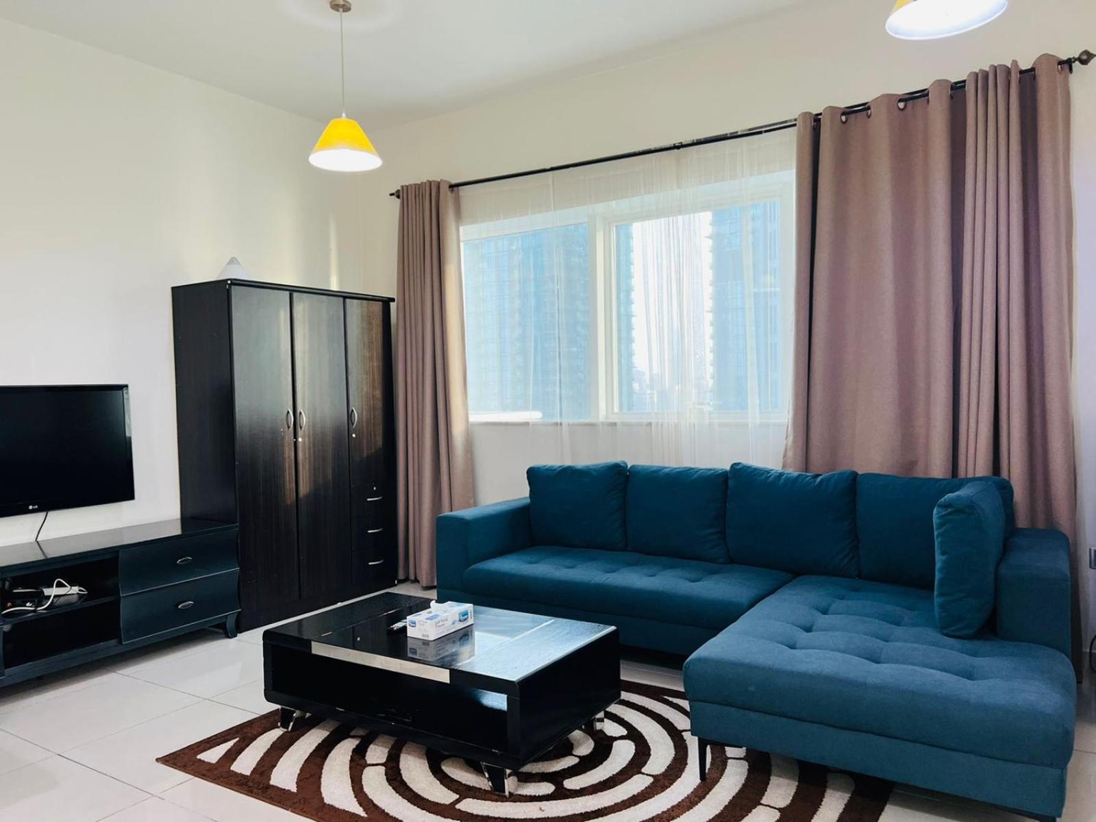 Entire Private Self Catered Marina * Dubai