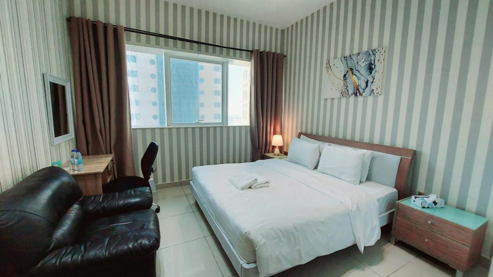 Daire Entire Private Self Catered Marina *