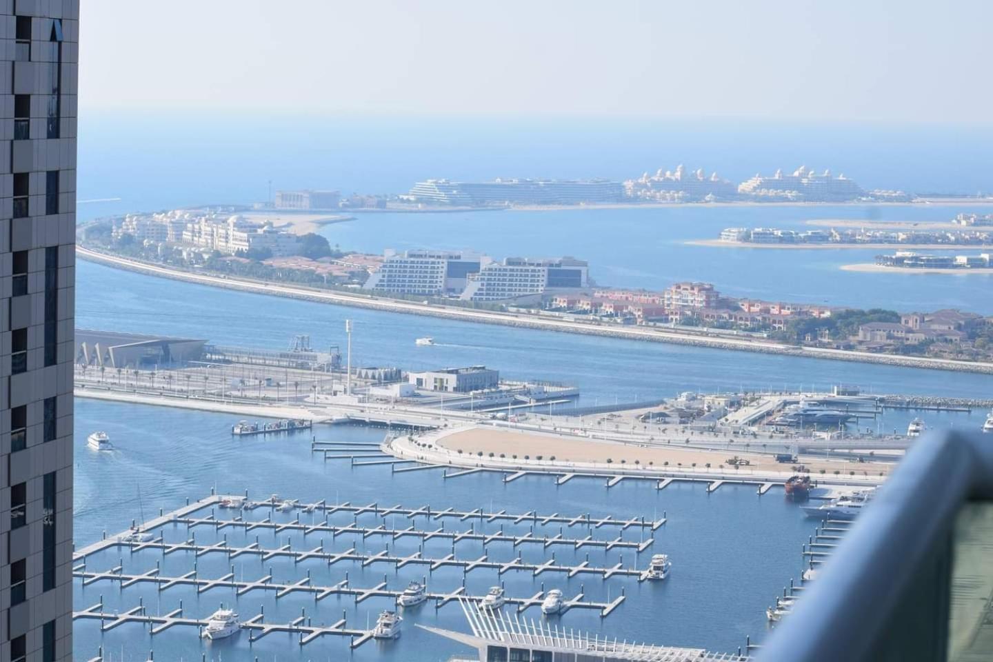Entire Private Self Catered Marina Daire *