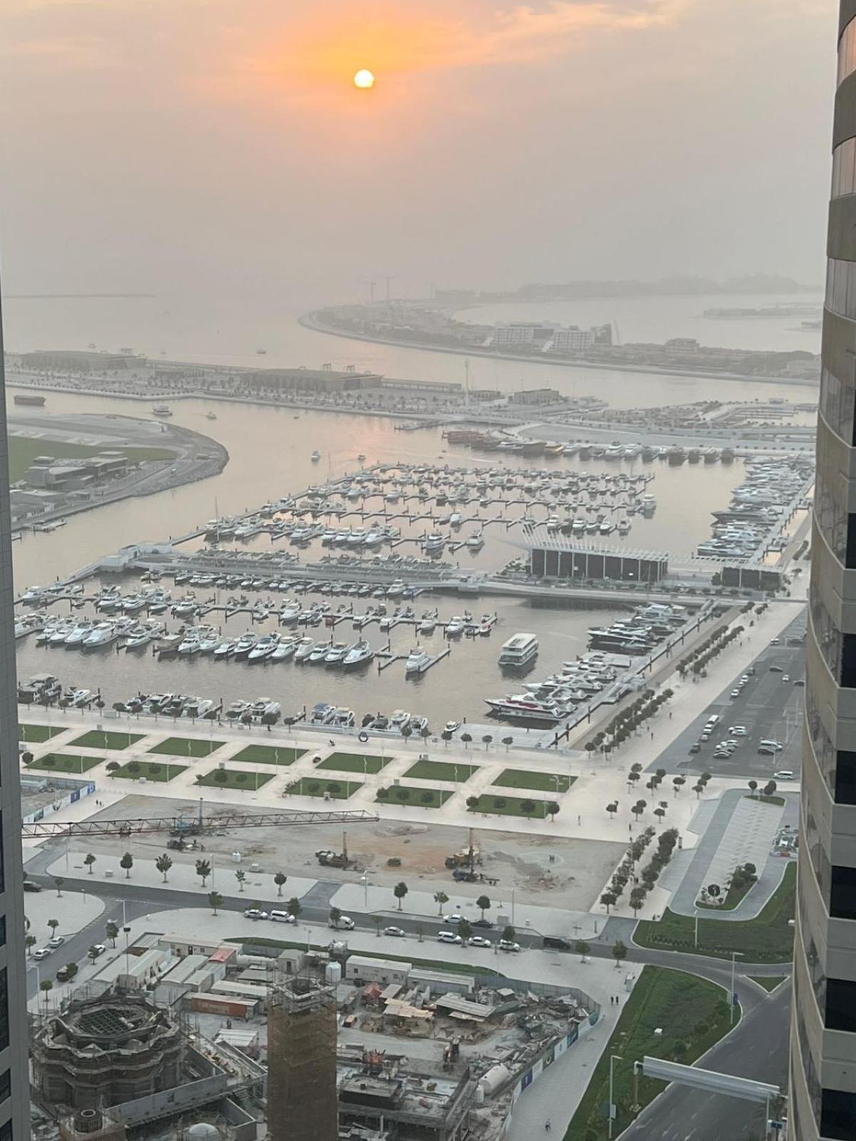 High Floor With Skyline & Burj Khalifa View 3 Bedroom Unit Marina * Dubai