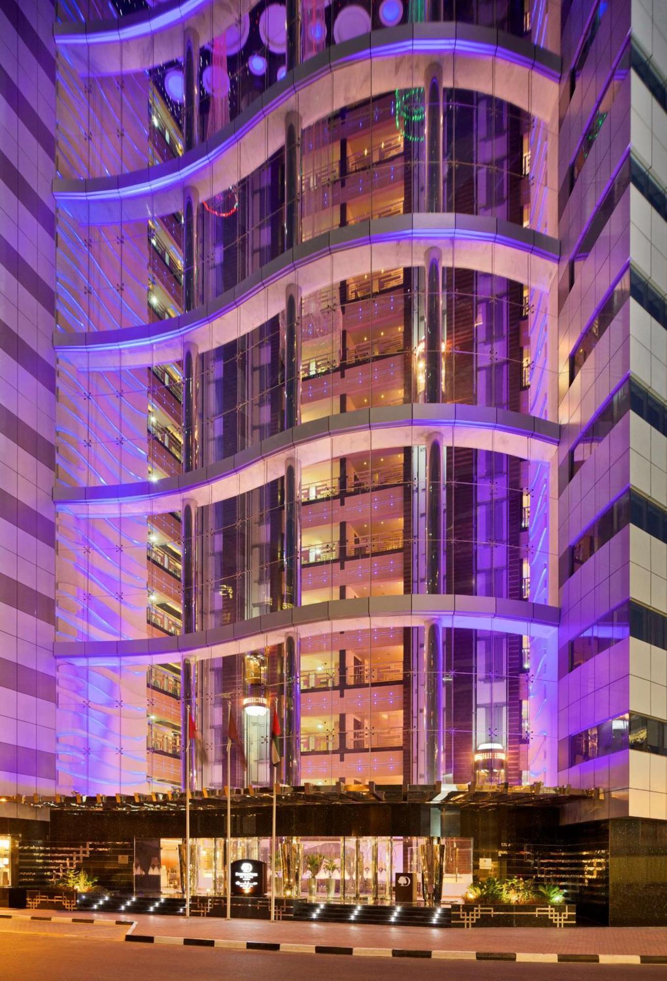 Doubletree By Hilton And Residences - Al Barsha 4*