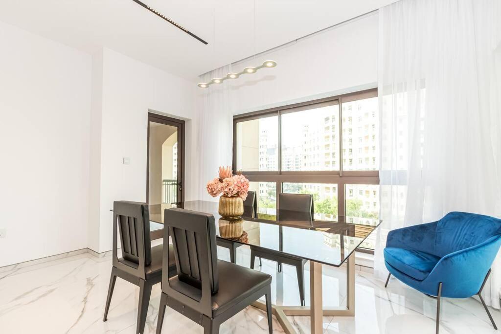 Palm Jumeirah Paradise- Luxury,unveiled Apartment *