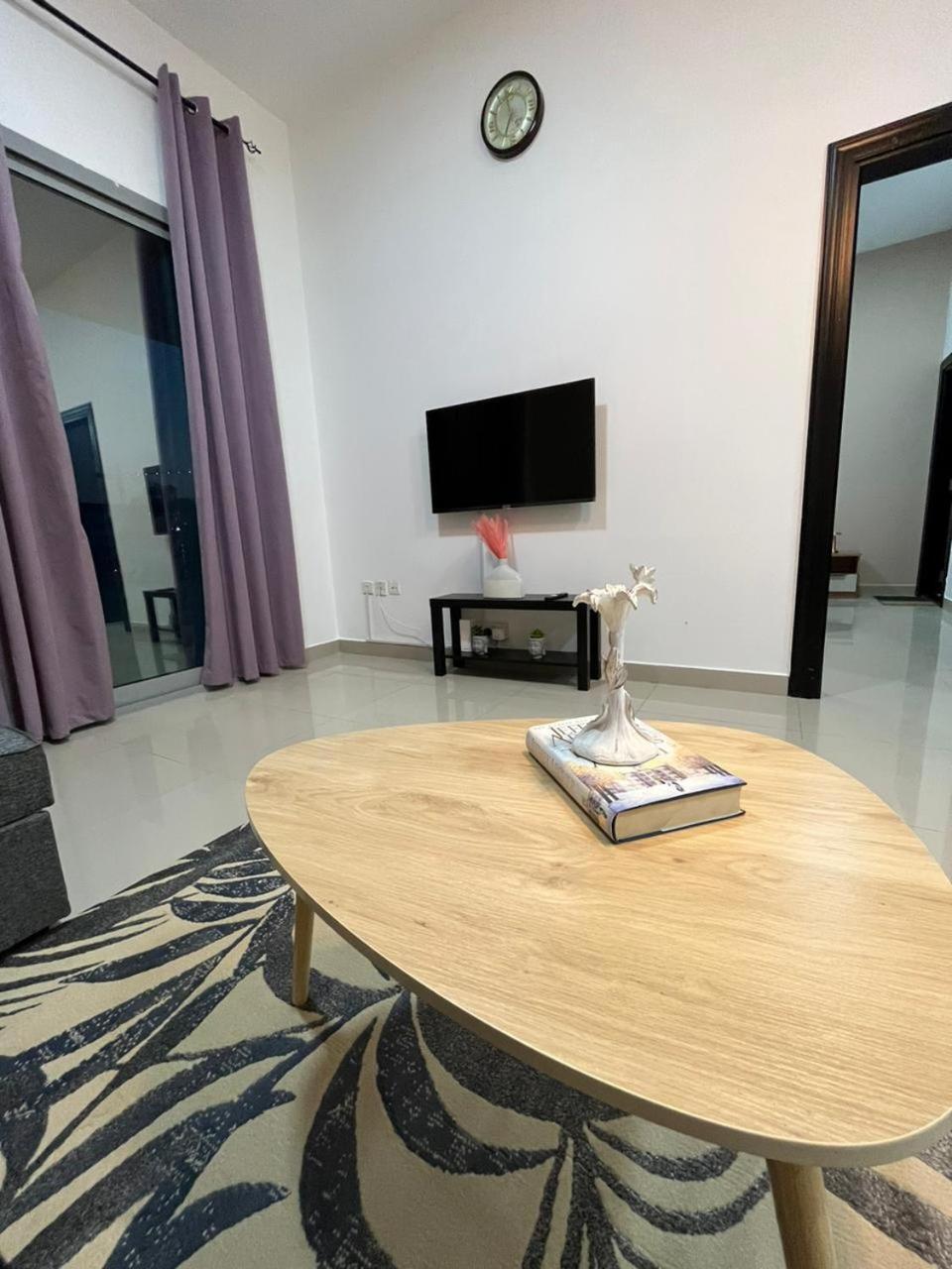 Apartment Seasoning At Duba Marina Dubai