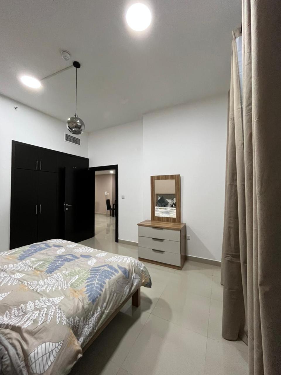 Seasoning At Duba Marina Apartment