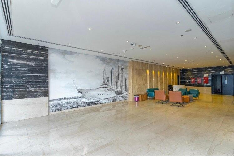 Seasoning At Duba Marina Apartment