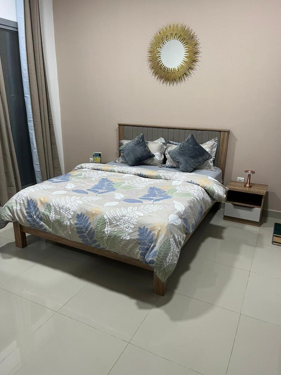 Apartment Seasoning At Duba Marina