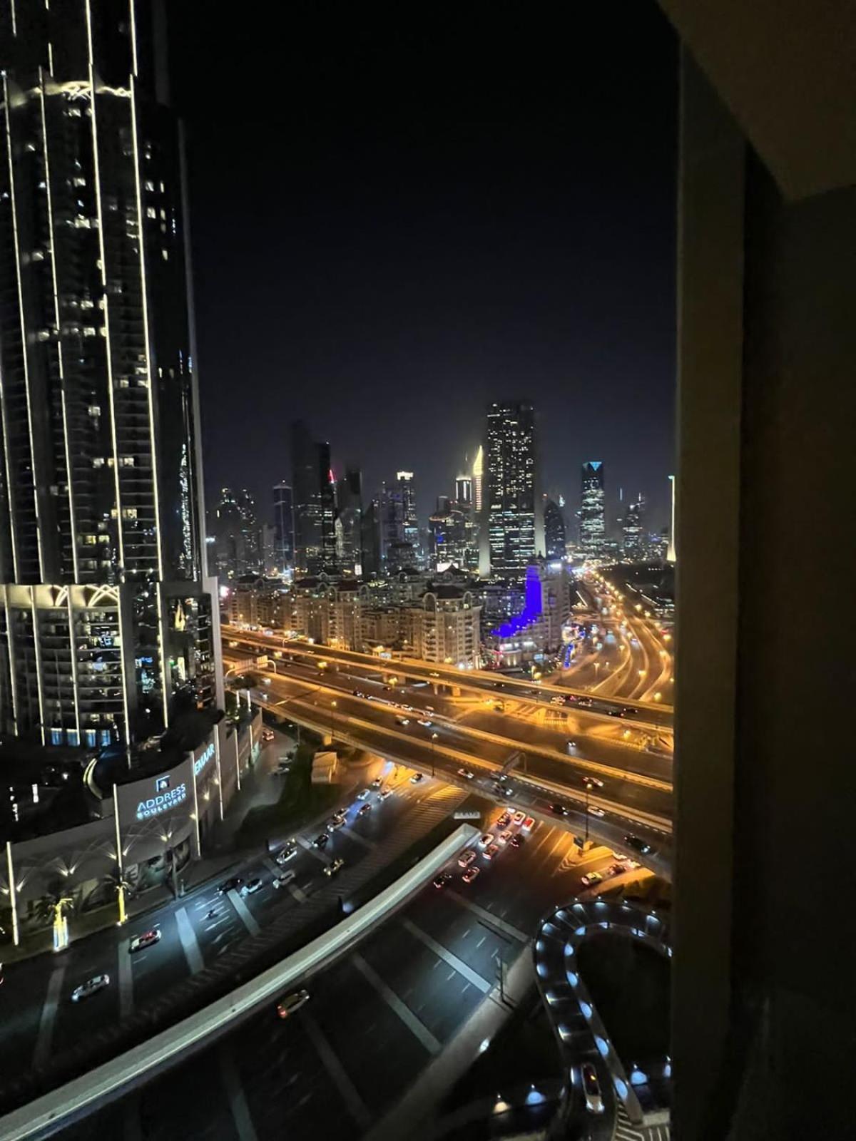 Address Mall Fashion Avenue Full Burj Khalifa Views