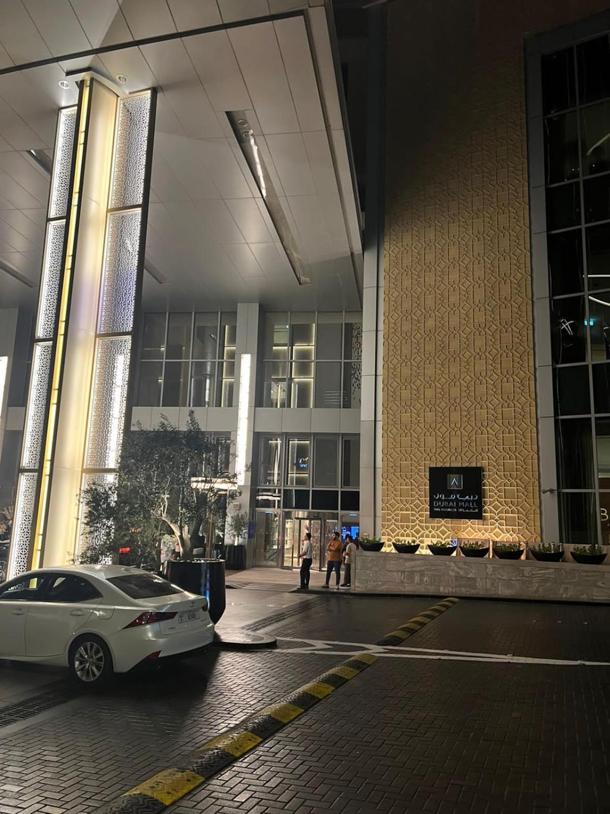 Address Mall Fashion Avenue Full Burj Khalifa Views * Dubai