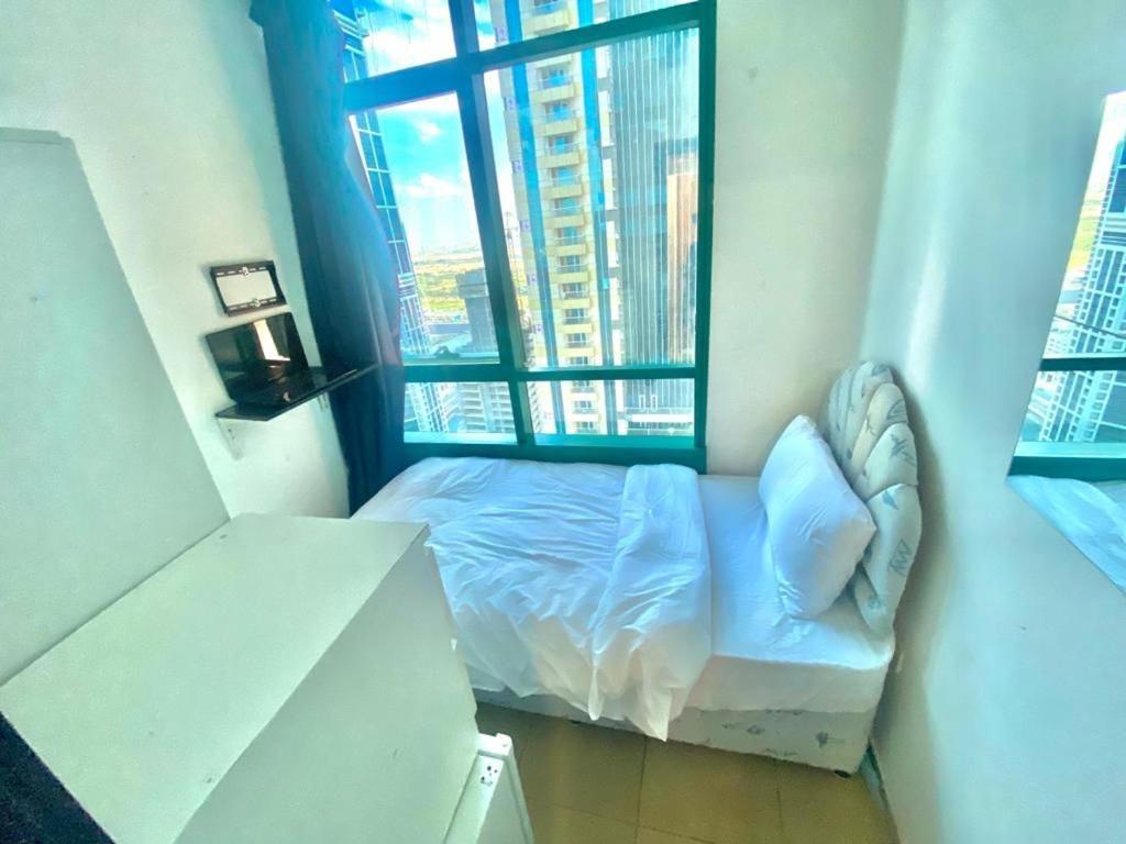 Nice Budget And Bed Space For 