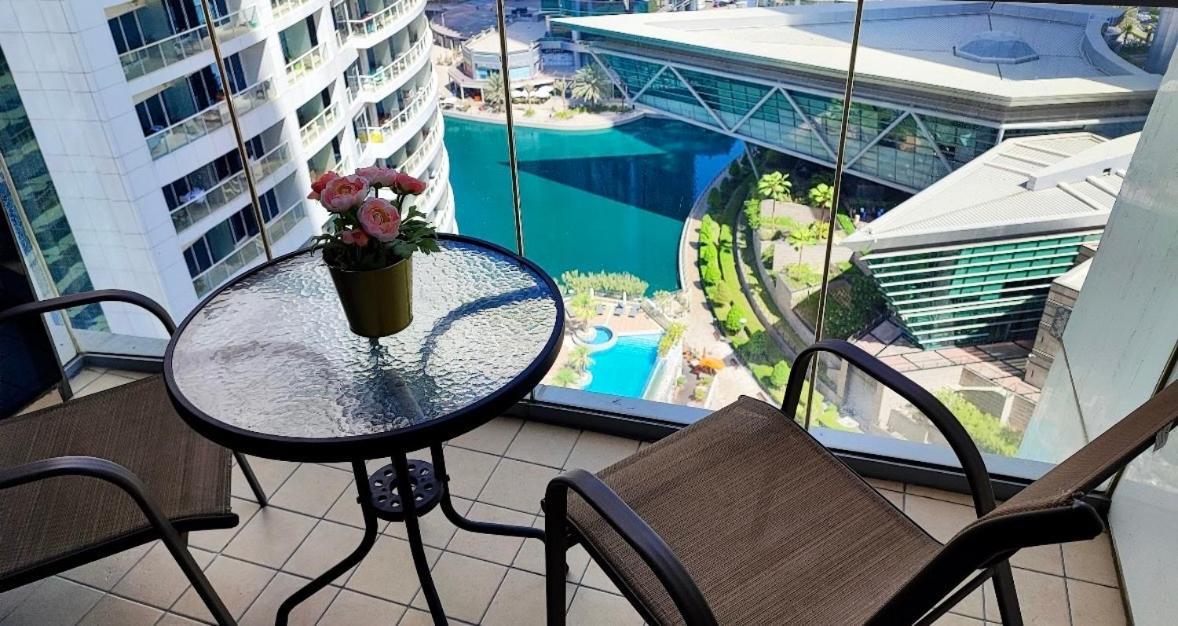 La Buena Vida Homes - Luxe 1bd, Boutique Full Lakeview 1m To Metro, & Almas Tower Daire
