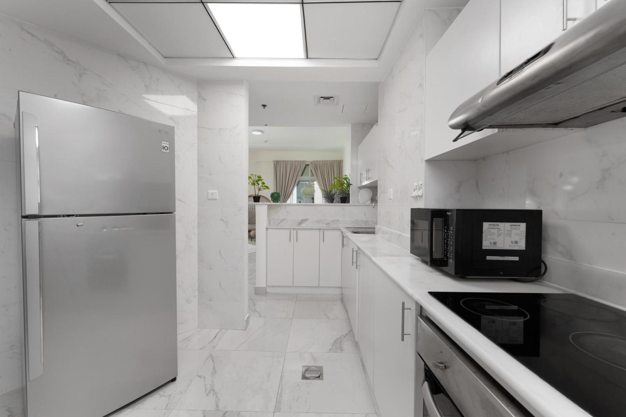 Marco Polo - Stylish And Spacious 2 Bedroom With Marina, Views Apartment *
