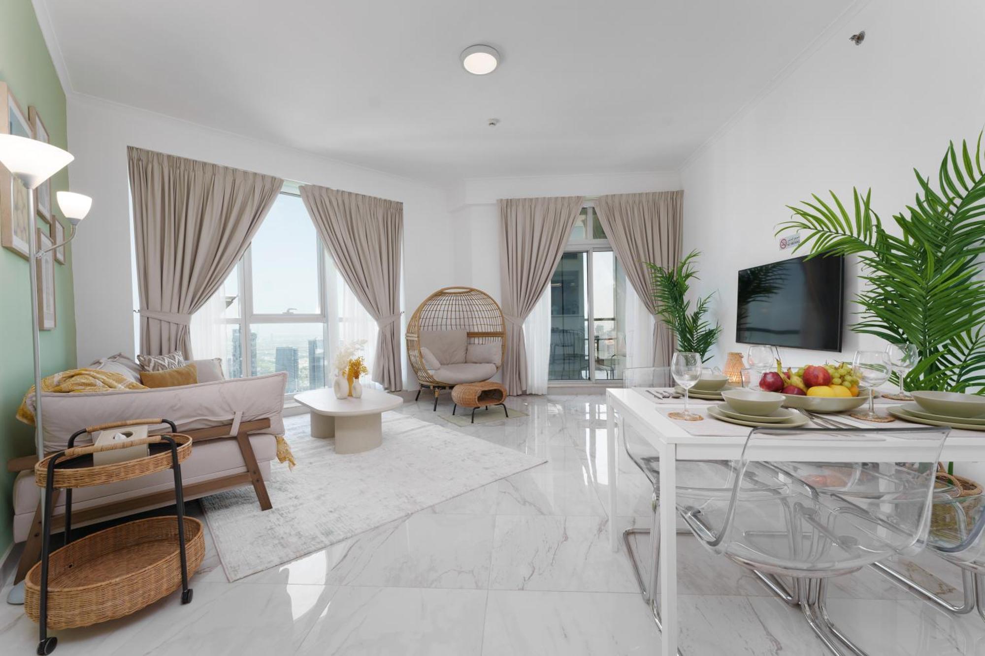 Marco Polo - Stylish And Spacious 2 Bedroom With Marina, Views Apartment