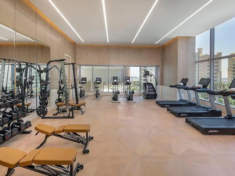 In The Palm Tower 5 Star Facilities * Dubai